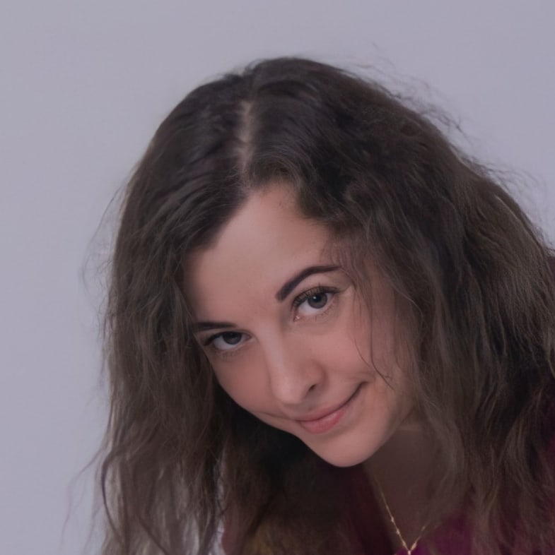 Любовь Чаро́