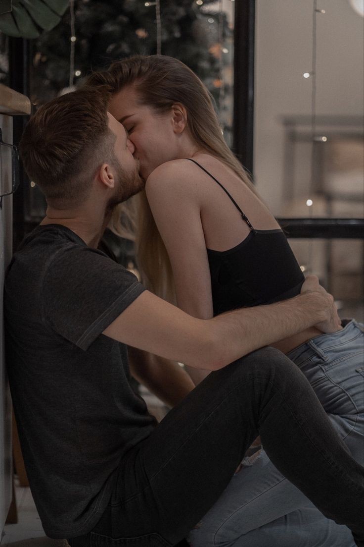 Обложка книги «Между двух огней»